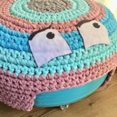 Crochet fun kids pink ottoman